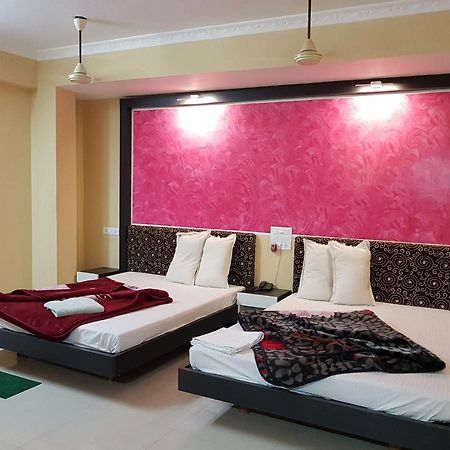 Swagatam International Hotel Tarapith Exterior foto