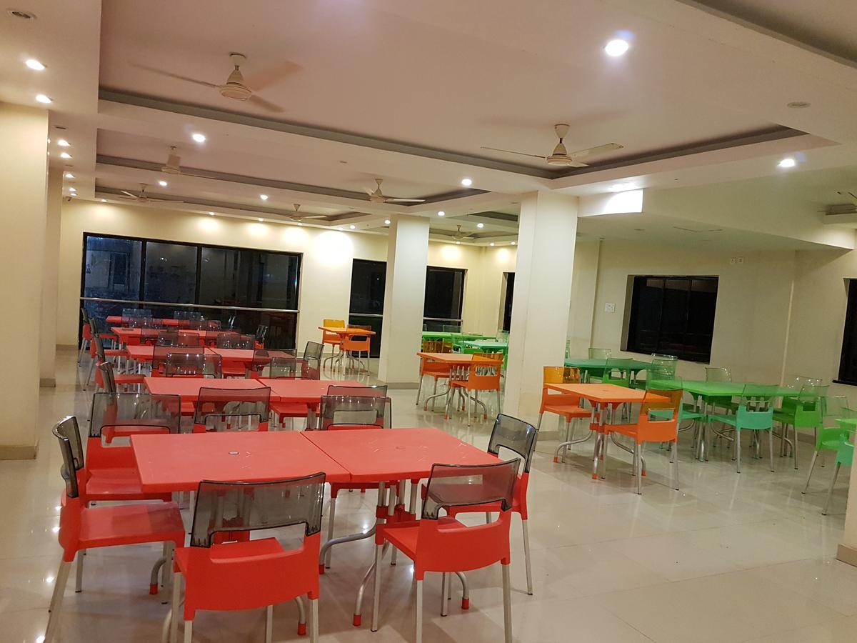 Swagatam International Hotel Tarapith Exterior foto