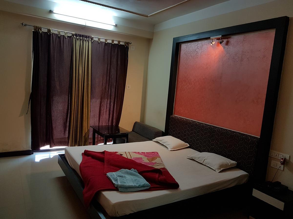Swagatam International Hotel Tarapith Exterior foto