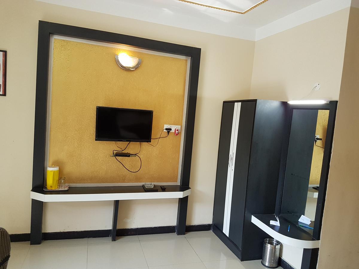 Swagatam International Hotel Tarapith Exterior foto